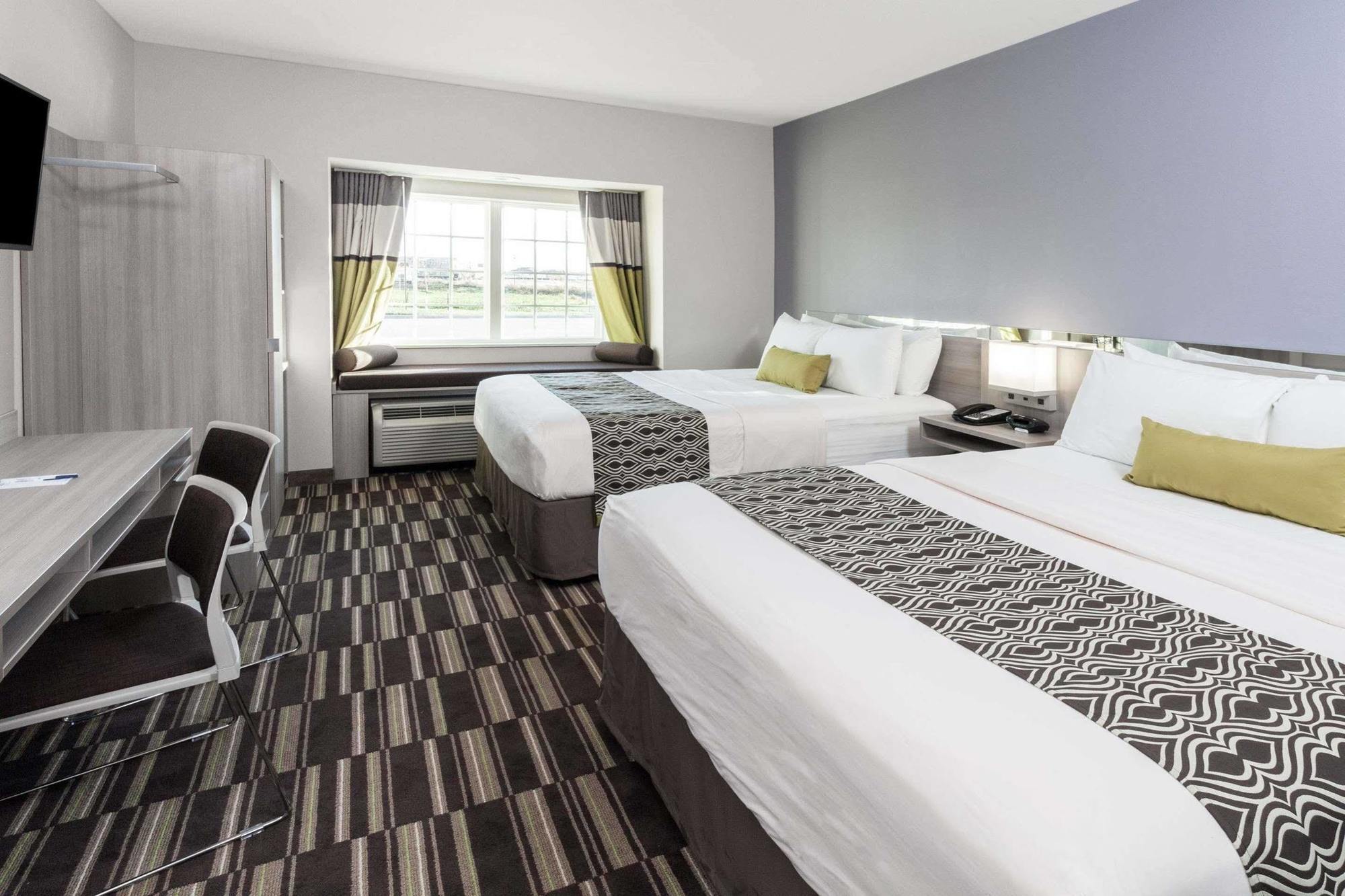 Microtel Inn & Suites By Wyndham West Fargo Near Medical Center מראה חיצוני תמונה